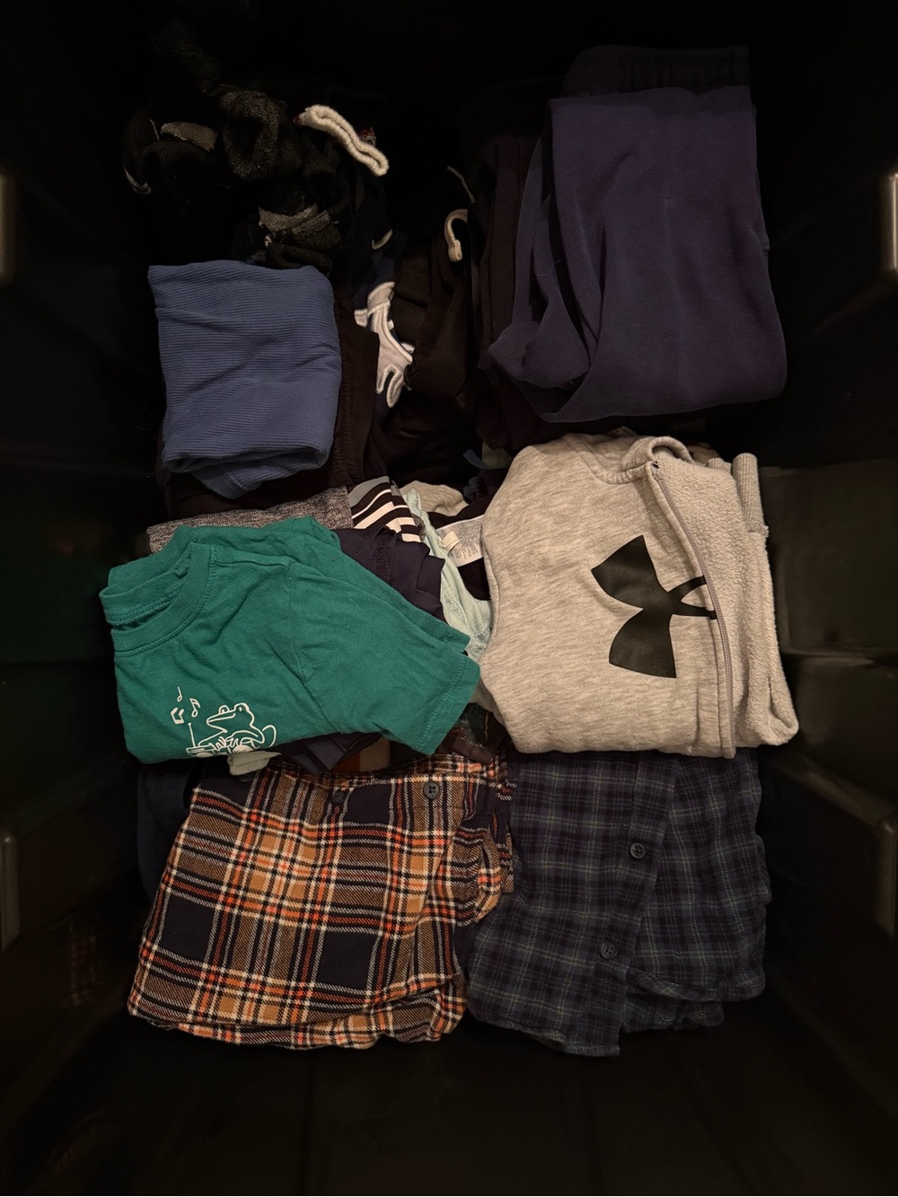 👕🧢 BOYS BUNDLE Age 4-6yrs old 
Only $150 for 50+ pieces all seasons